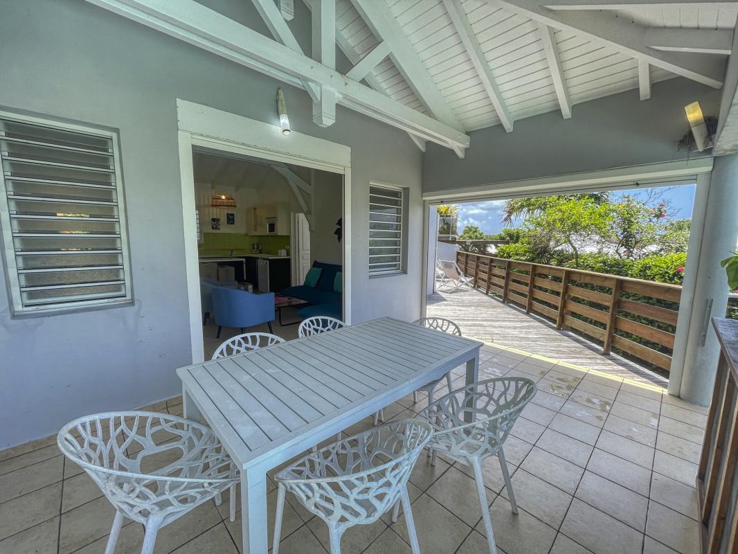 4.Location villa piscine Sainte Anne Guadeloupe_Terrasse
